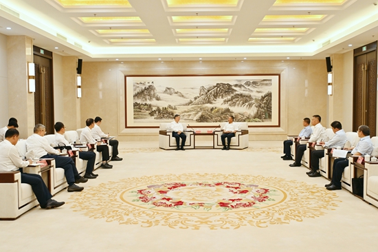 中國(guó)華能溫樞剛拜會(huì)內(nèi)蒙古自治區(qū)黨委書(shū)記孫紹騁